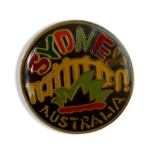 Spilla vintage Sydney Australia - Spilla da bavero Holiday in Oz - Souvenir di viaggio Australia - Distintivo della città australiana