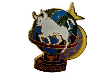 Vintage STAR SIGN Taurus Taureau Pin, Tarot Horoscope Cards, Zodiac Pin, Astronomy Badge, Celestial April May Birthday Pin