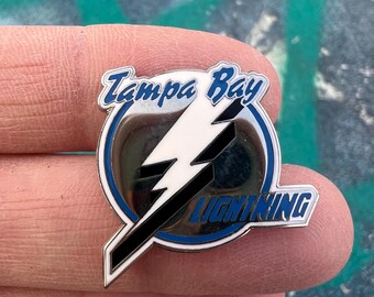 PinsAndSins - Etsy 日本