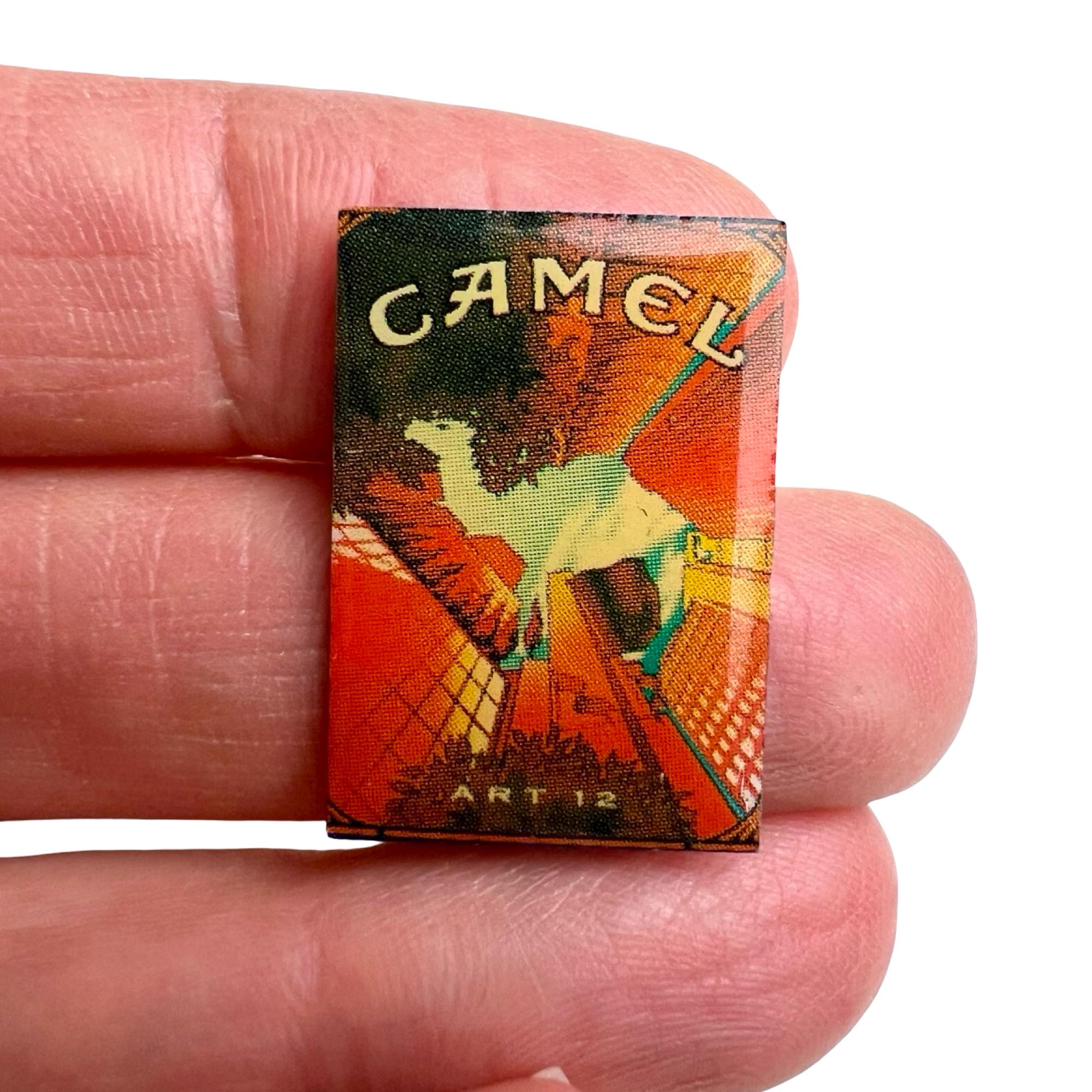 セーラム、ウィンストン、キャメル　ピンバッジ９点セット レア 非売品 セーラム、ウィンストン、キャメル ピンバッジ9点セット レア 非売品