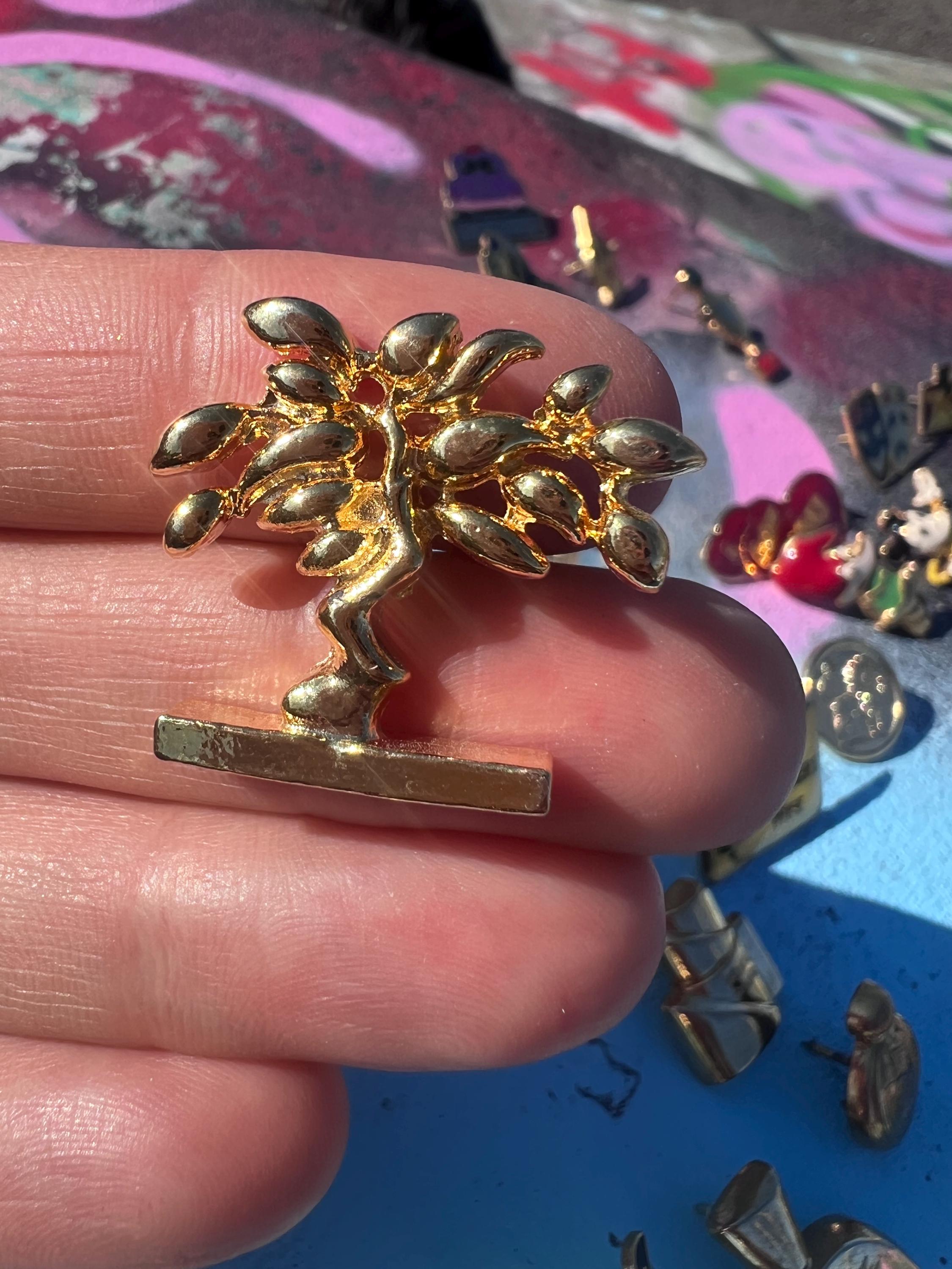 PinsAndSins - Etsy 日本