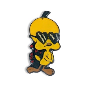 Vintage TWEETY BIRD Pin
