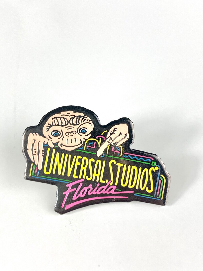 True Vintage ET Universal Studios Hollywood Pin 1982. Etsy