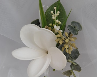 Tropical Beach Wedding,  Garden Boutonniere, Destination Boutonniere, Hawaiian Plumeria Boutonniere, Groom Boutonniere