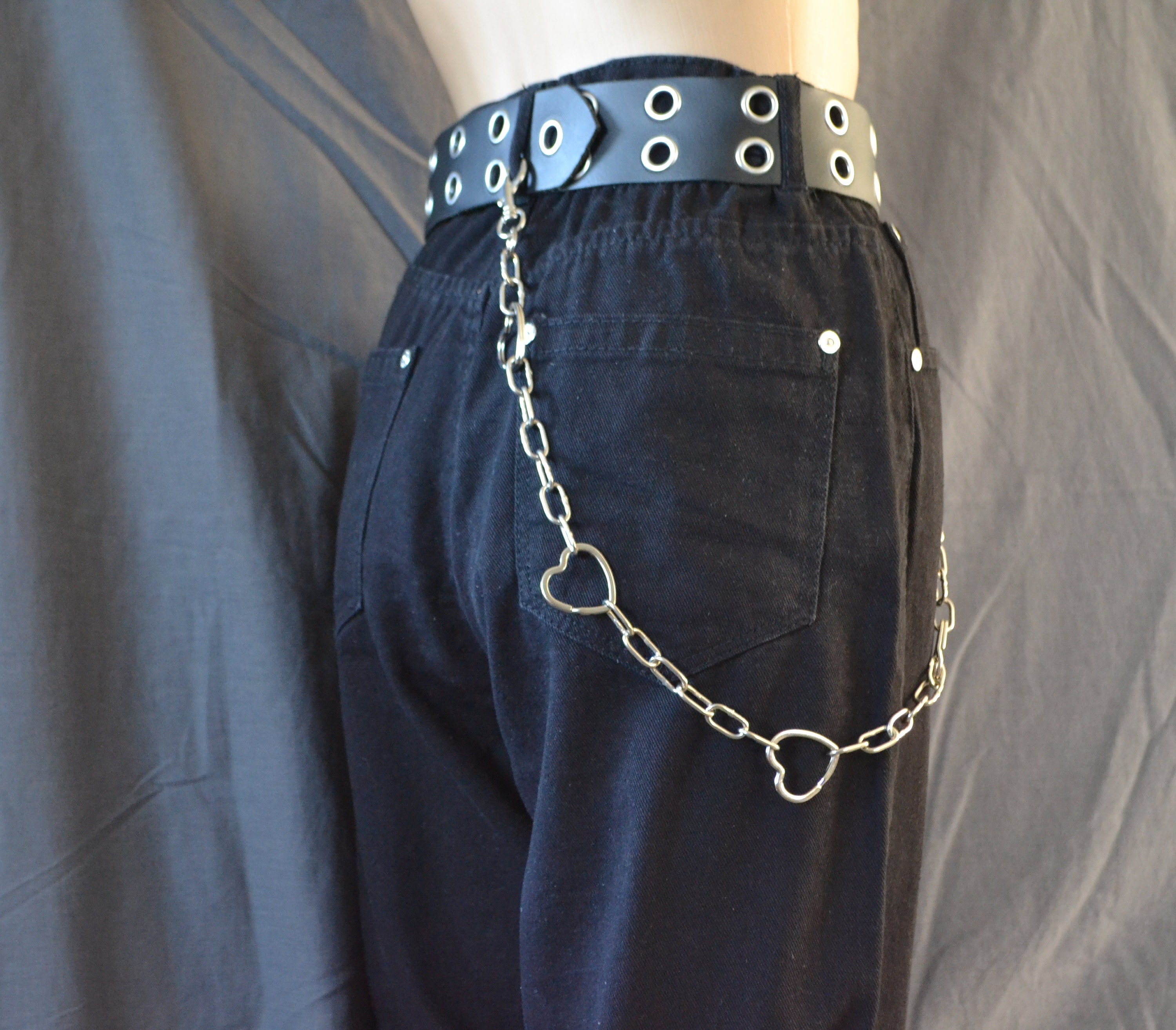 Wallet chain with leather belt loop and dog clip, Belt chain, 90's Trouser  chain, Industrial, Alternative, Grunge, Goth, Punk, Rock, Grungy