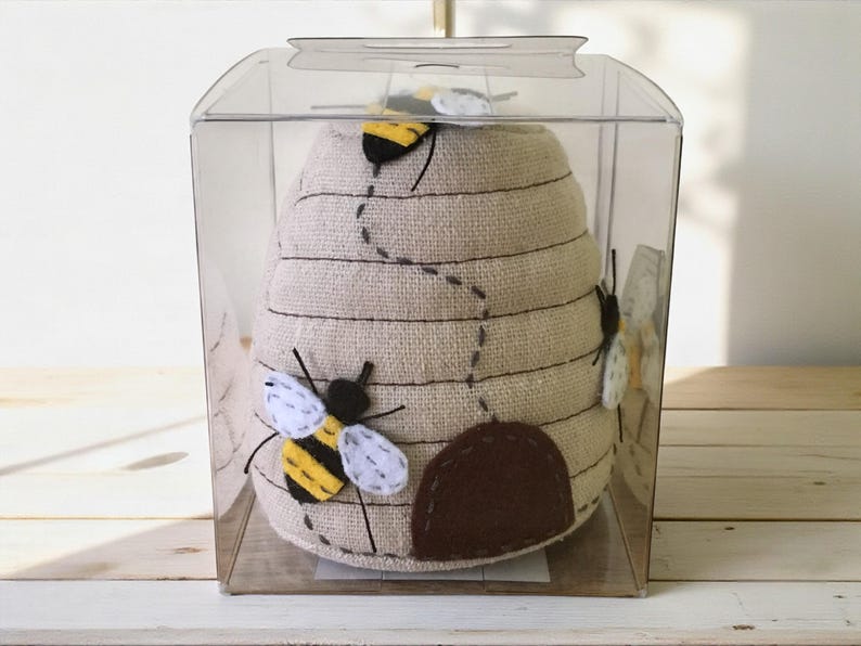 comes in a clear perspex box