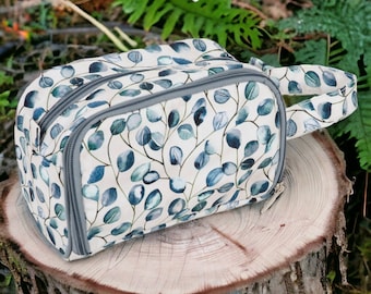 SAC AU CROCHET « Botanical » motif feuille bleu avec poche de rangement pour crochet sur le devant