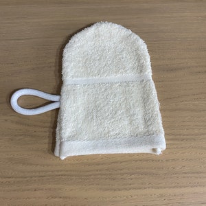 WASH MITTS Pack of 2 Luxury 100% Cotton Towelling NOT Microfibre White