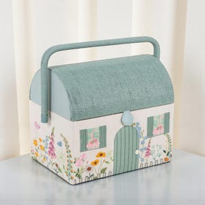 Caixa de costura Country Cottage com bandeja de armazenamento