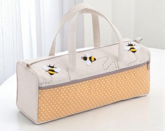 Bee Knitting Bag – Yarn Storage Tote with Wool Dispenser