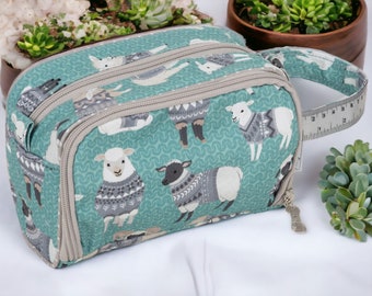 HÄKELTASCHE „Woolly Pully“ Lustiges Schaf-Design mit Aufbewahrungstasche mit Haken vorne