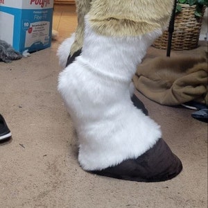 Skypro Donkey Faun Legs Pattern