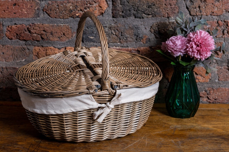 Picnic Basket Lined Wicker Basket With Double Lid White Lining