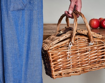 Wicker Picnic Basket With Swing Handles & Double Lid