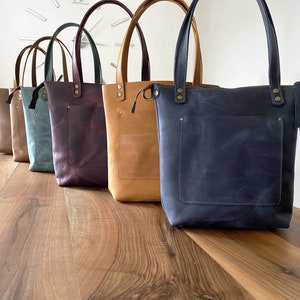 Sac fourre-tout en cuir fait main pour femme / sac à main zippé avec bandoulière / cartables en cuir personnalisés / cadeau d'anniversaire pour elle Lb1
