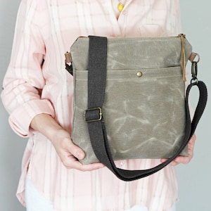 Bolso tote de lona encerada / Bolso bandolera con correas de cuero / Bolso de punto de hombro con correa de cuero / Bolso personalizado hecho a mano CB5