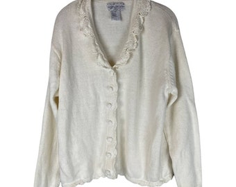 Vintage cream button front cardigan sweater crochet collar