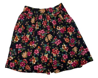 Vintage 90s dark floral high rise pleated front Bermuda shorts