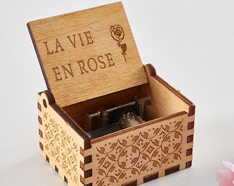 La Vie En Rose Music Box: Engraved Wooden Gift