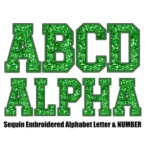Può includere: Lettere dell'alfabeto A, B, C, D e la parola ALPHA ricamate con paillettes verdi. Lettera e NUMERO dell'alfabeto ricamati con paillettes.