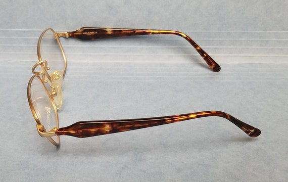 Sell eyeglasses hotsell