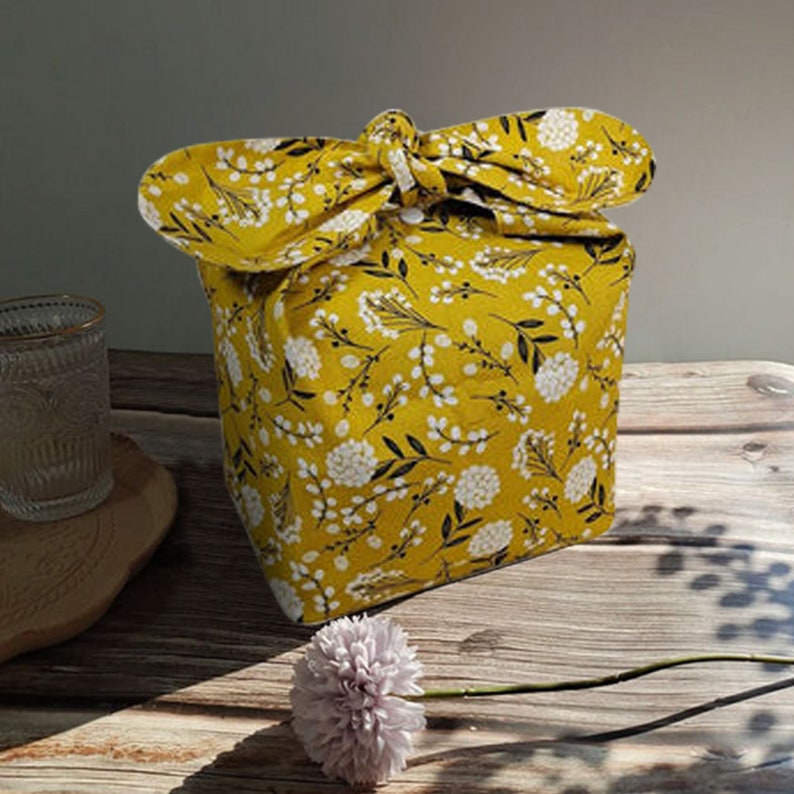 Reusable  Insulated lunch bag bento bag, zero waste , Eco Friendly  lunch box cloth School Gift for Kids women — Yellow dandelion 