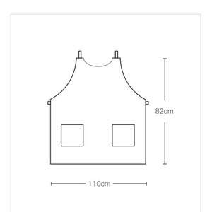 May include: A black and white line drawing of an apron with two pockets. The apron is 82 cm tall and 110 cm wide.