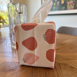 Tissue Box Cover, Tissue Dispenser, Home Gift,Housewarming gift,Mothers Day Gift,Kitchen Decor,Bathroom Decor,Strawberry
