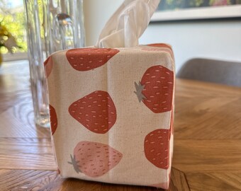 Funda para caja de pañuelos, dispensador de pañuelos, regalo para el hogar, regalo de inauguración de la casa, regalo del Día de la Madre, decoración de cocina, decoración de baño, fresa