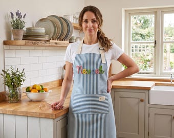 Personalized Striped Apron with Pockets, Embroidered Baking Kitchenwear, Embroidered Name Apron, Gift for Mom, Cooking Gift, Gift for Her