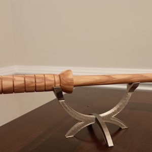 Olive wand with Pegasus Feather core