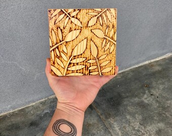 Bladeren met patroon - kleine vierkante houtgestookte muurhanger