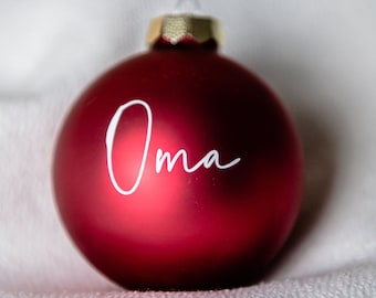 Stylishly personalized Christmas ball made of real glass, matt/glossy red