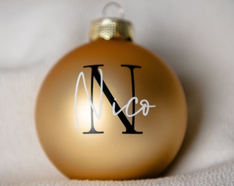 Stylishly personalized Christmas ball in real glass, matt/shiny gold