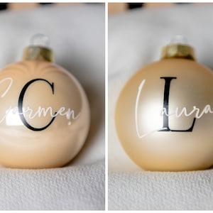 Stylishly personalized Christmas ball 8 cm in real glass with initial letter image 5