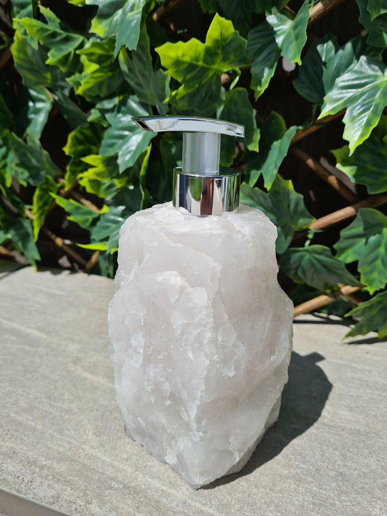 Crystal soap dispenser Quartz Soap dispenser Aventurine Soap dispenser Raw Crystal Stone Rose Quartz QUARTZ (White)