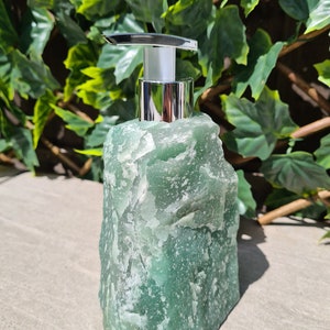 Crystal soap dispenser Quartz Soap dispenser Aventurine Soap dispenser Raw Crystal Stone Rose Quartz AVENTURINE (Green)