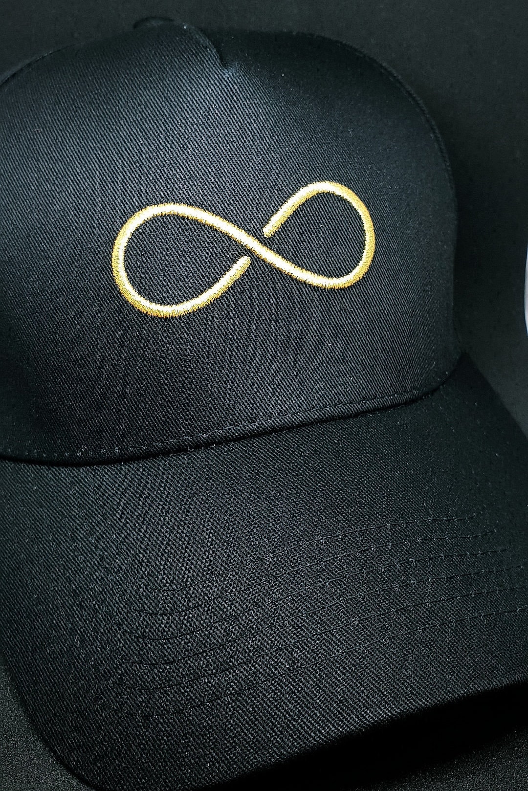 【ILLEDIT】 INFINITY EMBLEM BALL CAP NAVY SEVENTEEN エスクプス着用] INFINITY EMBLEM BALL CAP 5COLOR