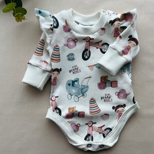 Preemie girl Bodysuit, Newborn outfit, Micro Preemie top, Reborn doll clothes, Newborn Coming Home Outfit, Preemie Girl Clothes