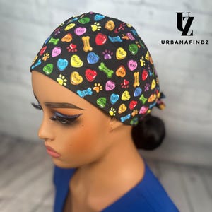 Casquette d&#39;exfoliation à motif de pattes pour femme | Casquette de protection vétérinaire Vet Tech | Bonnet chirurgical pour amoureux des chiens | Casquette européenne réglable | Bonnet médical à imprimé animal