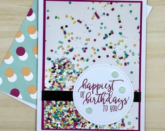 Tarjeta de regalo de cumpleaños hecha a mano, tarjeta en blanco con confeti y sobre a juego.