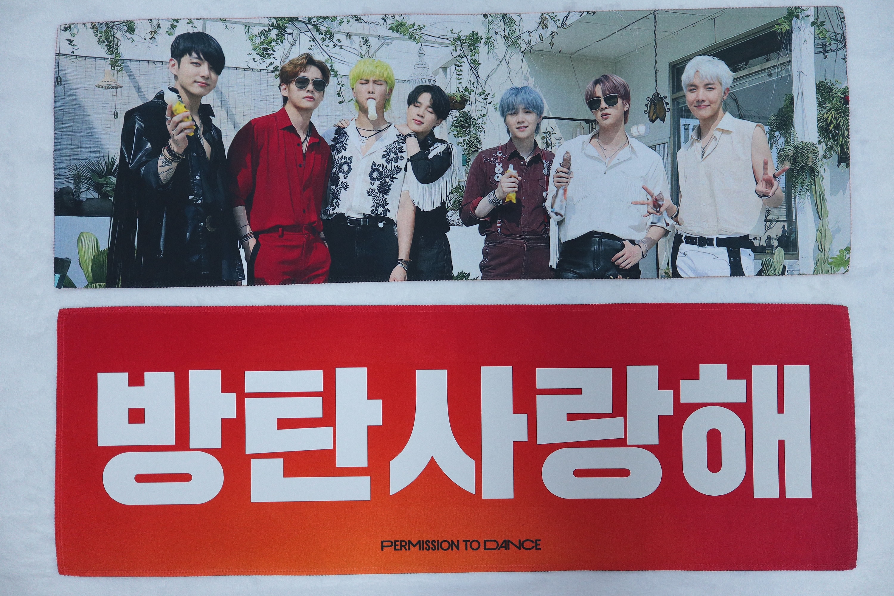 BTS スローガン il_fullxfull.3403804544_3byx.jpg