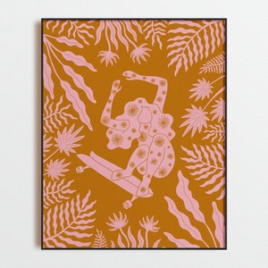 Lámina artística de chica surfista en la jungla: arte mural de skate con estampado floral rosa intenso, póster botánico retro, decoración femenina tropical moderna