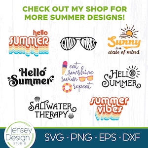 Pu&ograve; includere: Un set di 8 file di taglio SVG a tema estivo. I design includono "Hello Summer", "Summer Vibes", "Good Vibes", "Saltwater Therapy", "Eat Sunshine Swim Repeat" e "Sunny is a state of mind".