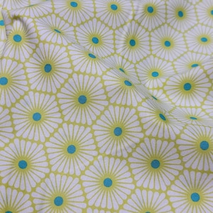 Tula Pink - Daisy Chain - Clover - Besties from Free Spirit Fabrics