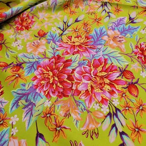 Untamed | Tula Pink | Hello Dahlia - Moonbeam | Tula Pink | Free Spirit Fabrics