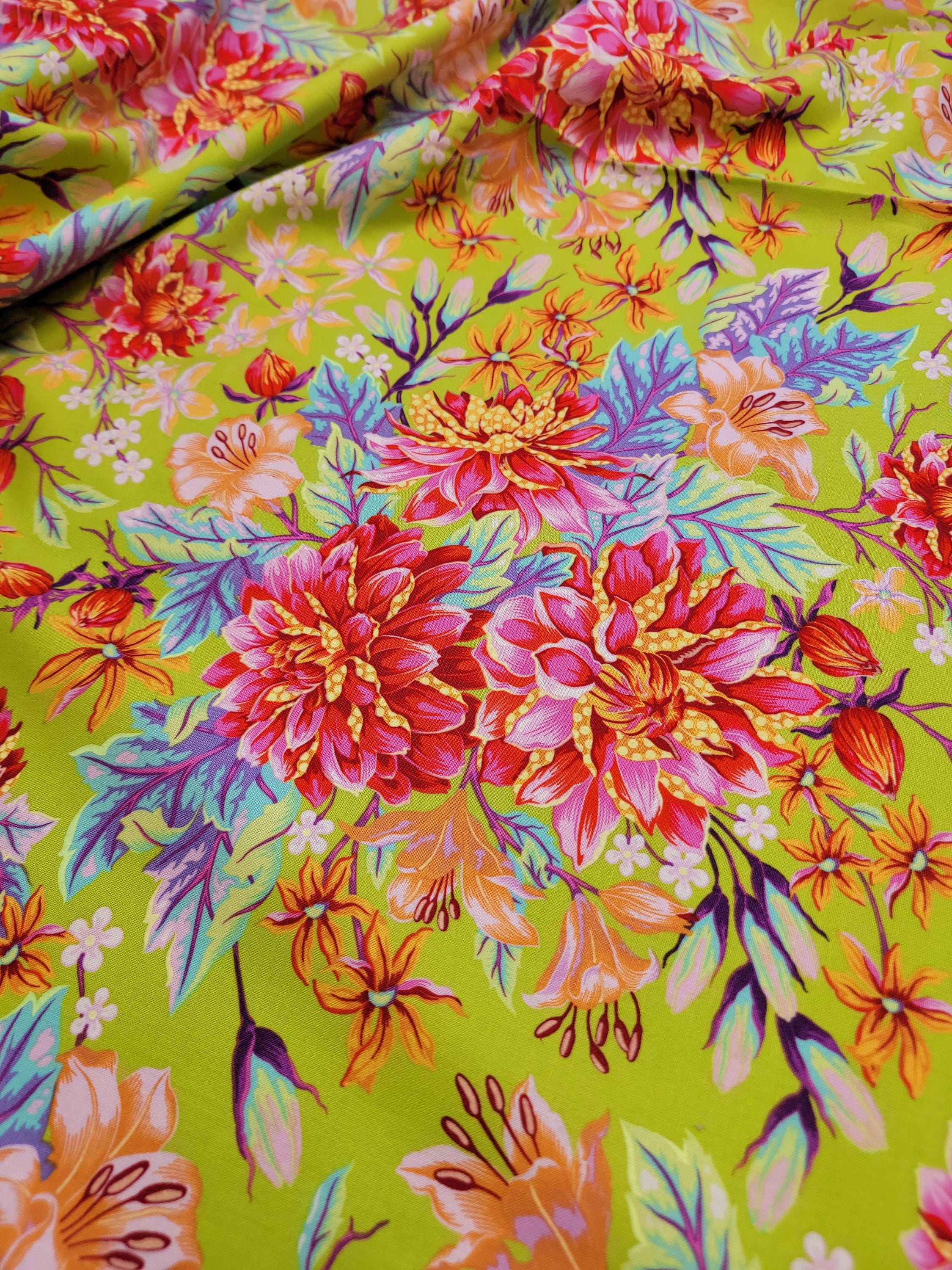 Untamed | Tula Pink | Hello Dahlia - Moonbeam | Tula Pink