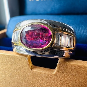 Vintage Hans D Krieger Ruby Diamond 18k Gold Statement Ring