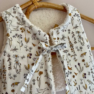 Reversible shepherd vest in Liberty® Theo gold and unbleached curly moumoute image 1