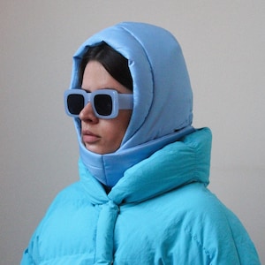 KISSEN Kopftuch - Balaclava in Babyblau, Schal, gesteppter Schal, Bandana, Schal, Puffer, Modeschal 2024-25, gestepptes Kopftuch im Babyshka-Stil